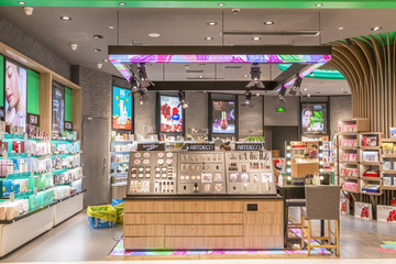 化妝品專賣店 零售業(yè)中的美麗商機與挑戰(zhàn)
